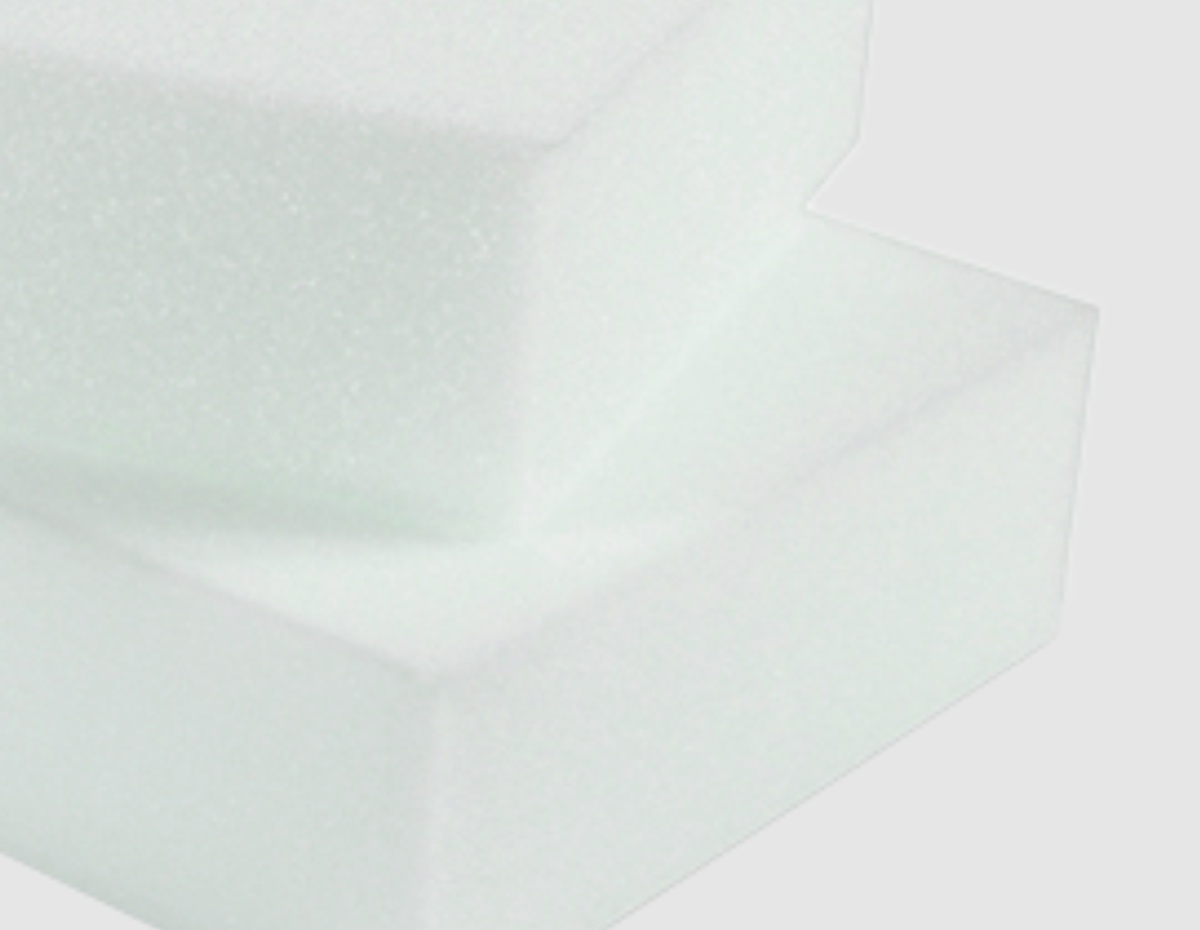 SOFTFOAM - крупноячеистая пена с улучшенными показателями эластичности и восстановления после нагрузки. Главная его задача - обеспечить мягкость и упругость матраса.